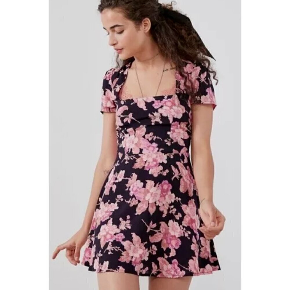 New Flynn Skye Maiden Mini Dress Womens M Black Blossoms Pink Floral Rayon